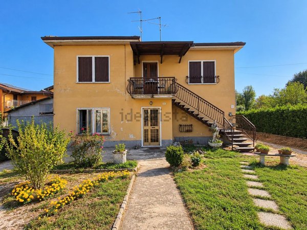 casa indipendente in vendita a Verona in zona Cadidavid