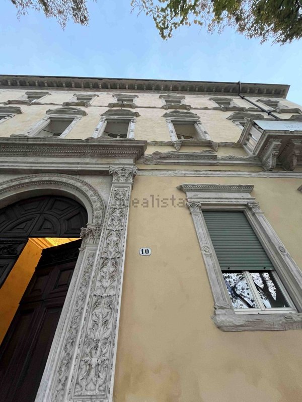 appartamento in vendita a Verona in zona Veronetta