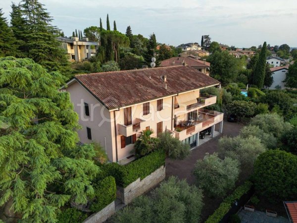 casa indipendente in vendita a Verona in zona Parona di Valpolicella