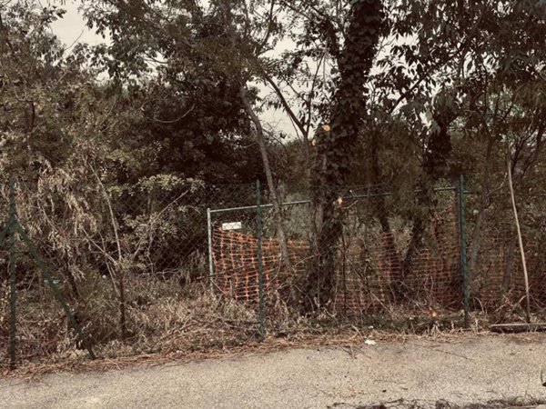 terreno in vendita a Verona in zona Santa Lucia