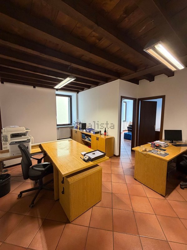 ufficio in vendita a Verona in zona Centro Storico