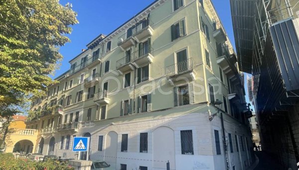ufficio in vendita a Verona in zona Centro Storico