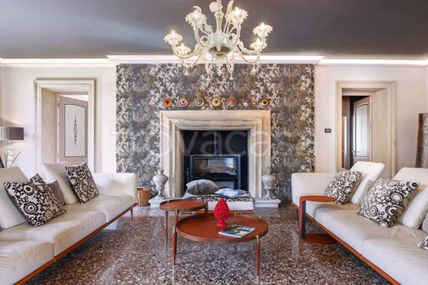 casa indipendente in vendita a Verona in zona Veronetta