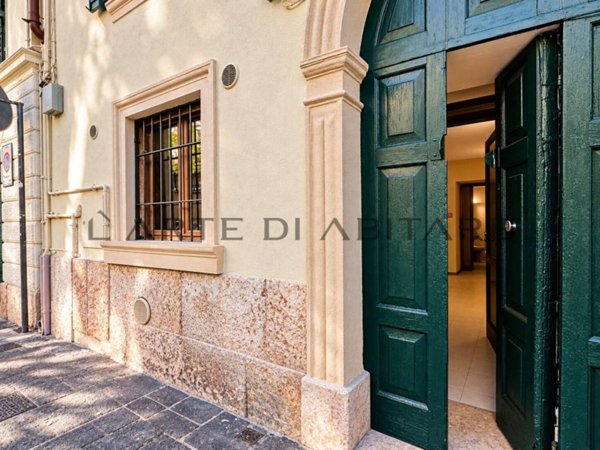 appartamento in vendita a Verona in zona Veronetta