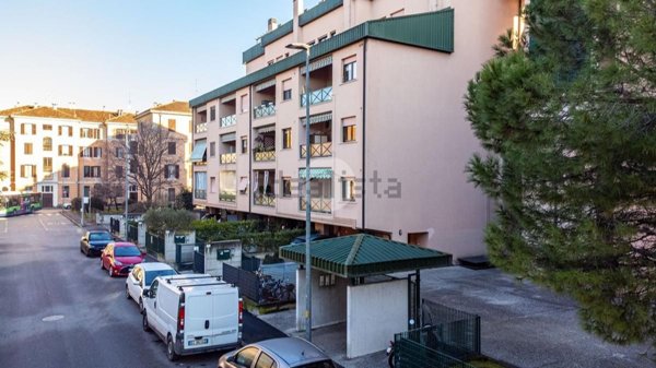 appartamento in vendita a Verona in zona San Pancrazio