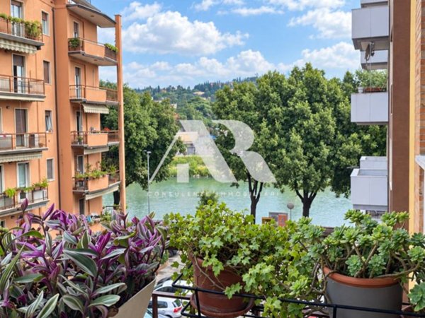 appartamento in vendita a Verona in zona Porto Crencano