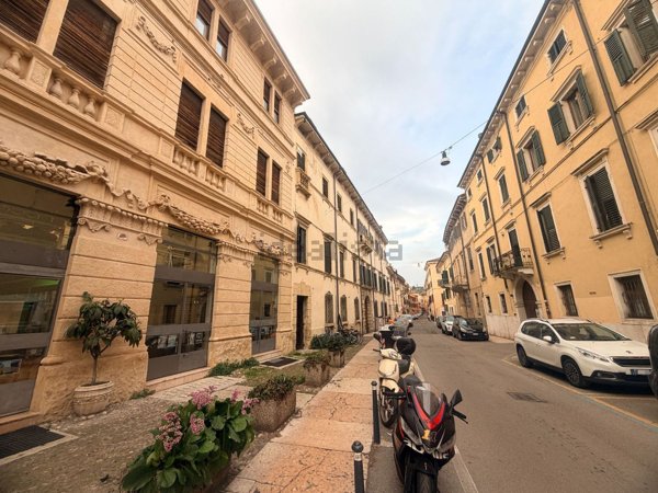 appartamento in vendita a Verona in zona Veronetta