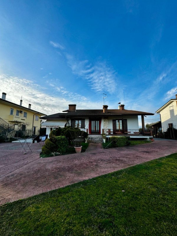 villa in vendita a Veronella