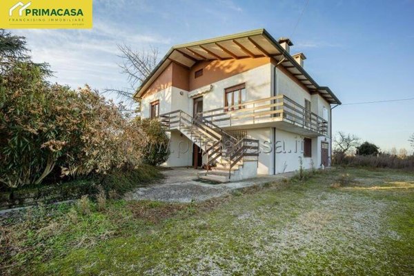 casa indipendente in vendita a Veronella in zona Miega