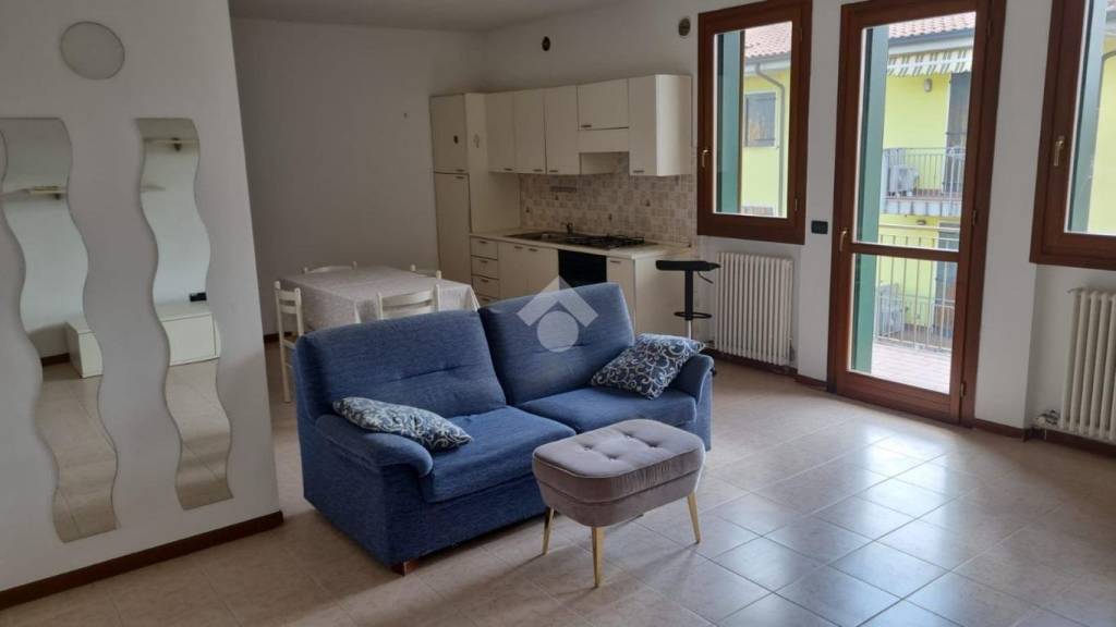 appartamento in vendita a Veronella in zona San Gregorio
