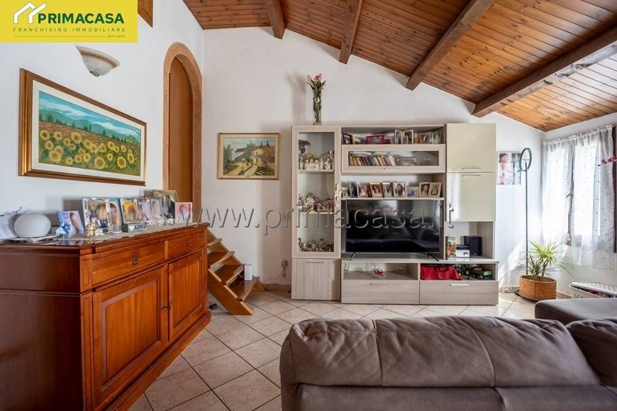 casa indipendente in vendita a Veronella