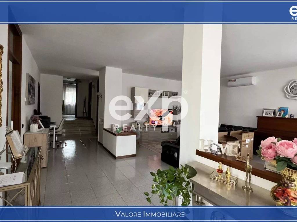 casa indipendente in vendita a Veronella