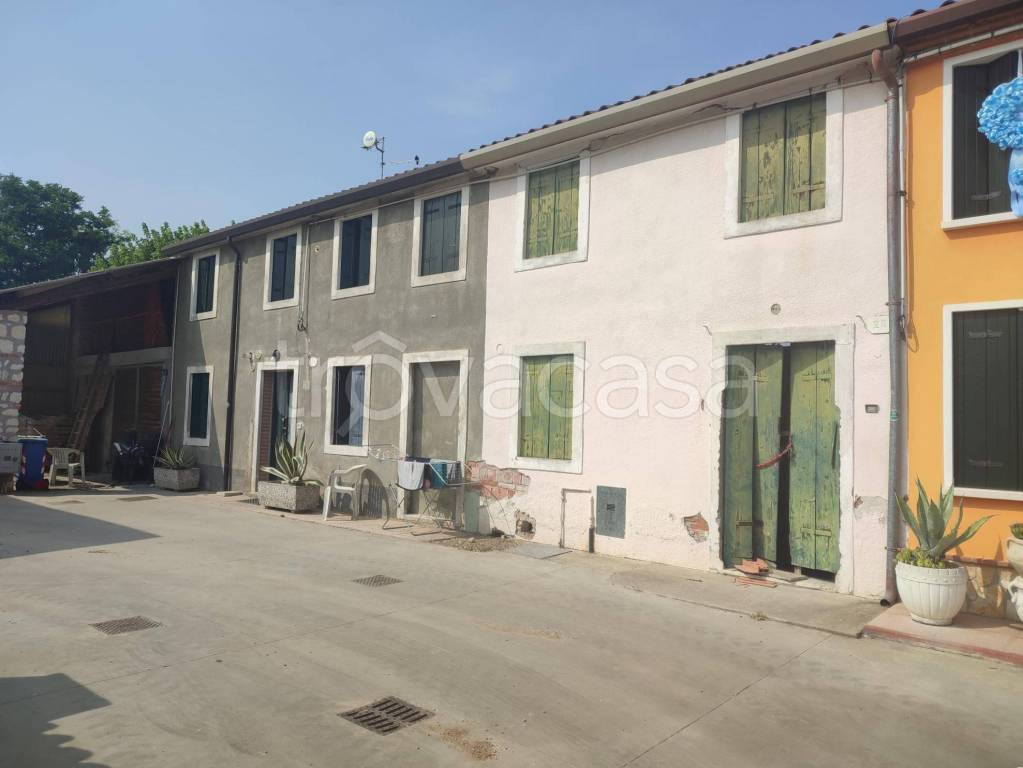 casa indipendente in vendita a Veronella