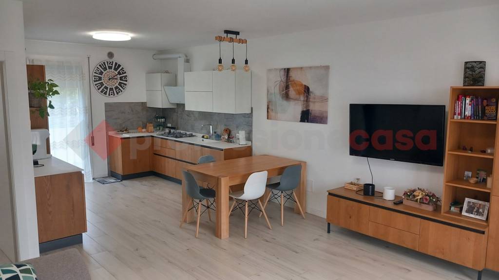 casa indipendente in vendita a Veronella