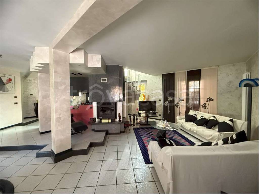 casa indipendente in vendita a Veronella in zona San Gregorio