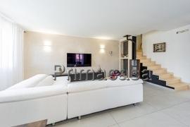 casa indipendente in vendita a Veronella in zona Giavone