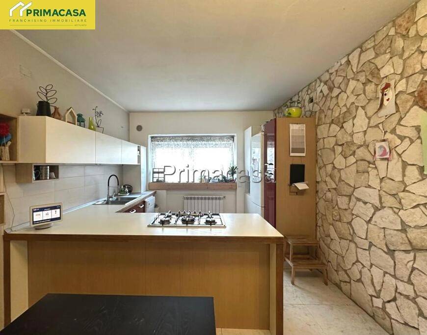 casa indipendente in vendita a Veronella in zona San Gregorio