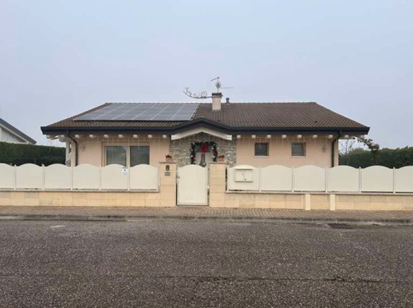 casa indipendente in vendita a Veronella