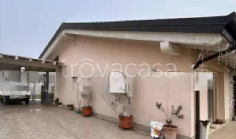 casa indipendente in vendita a Veronella in zona San Gregorio