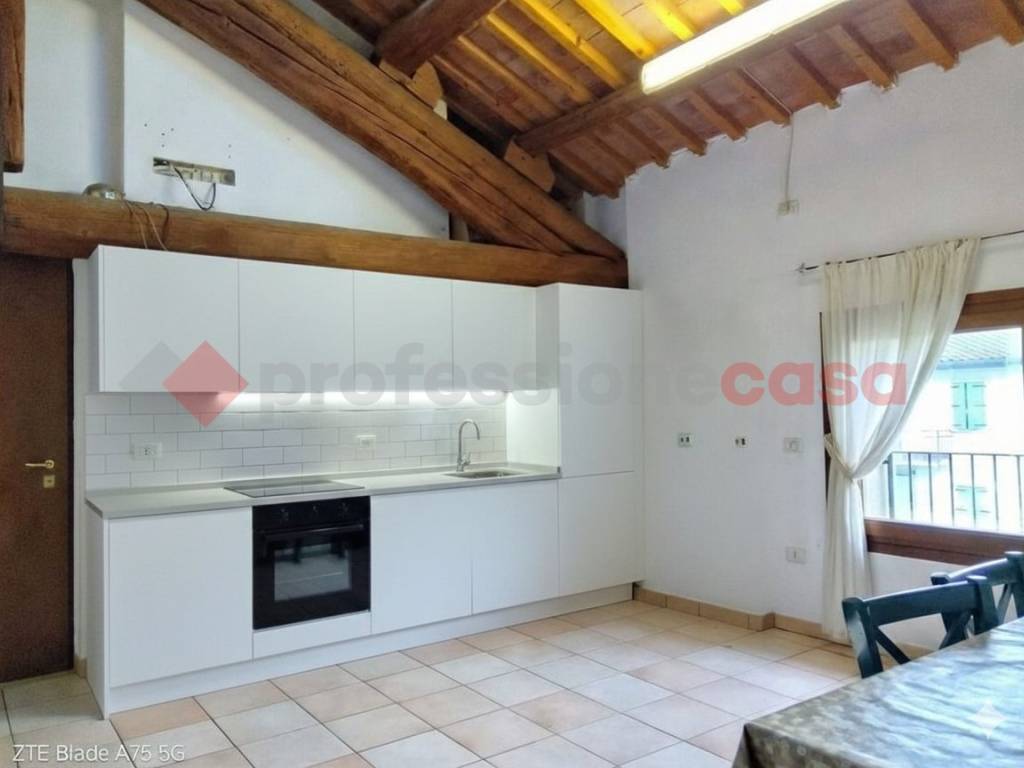 appartamento in vendita a Veronella in zona San Gregorio