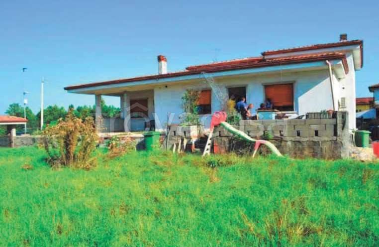 casa indipendente in vendita a Veronella
