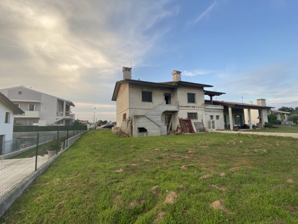 casa indipendente in vendita a Veronella in zona San Gregorio