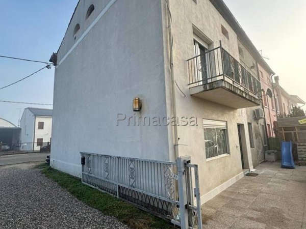 casa indipendente in vendita a Veronella in zona San Gregorio