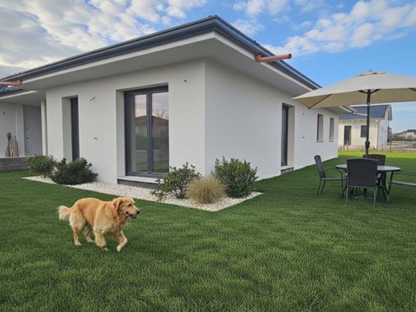 casa indipendente in vendita a Veronella