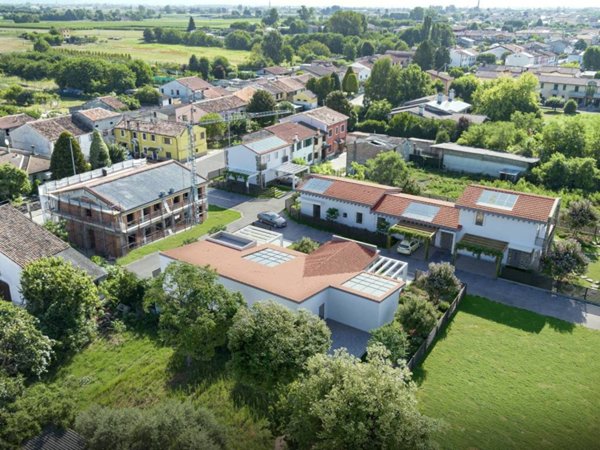 casa indipendente in vendita a Veronella in zona San Gregorio