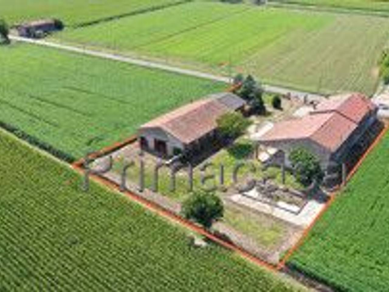 casa indipendente in vendita a Veronella