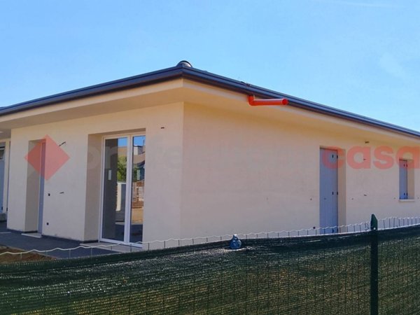 casa indipendente in vendita a Veronella in zona San Gregorio