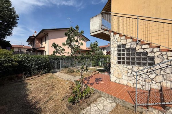 appartamento in vendita a Veronella in zona San Gregorio