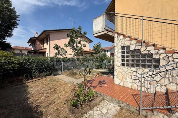 appartamento in vendita a Veronella in zona San Gregorio