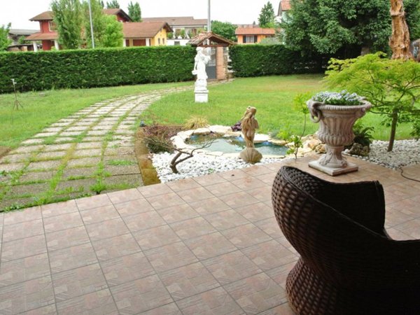 casa indipendente in vendita a Veronella in zona San Gregorio