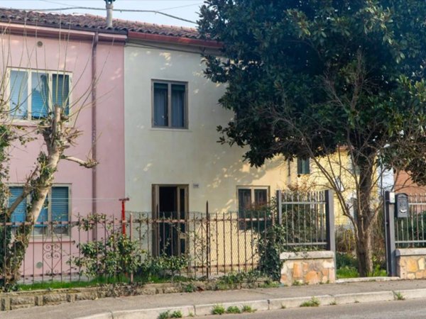 casa indipendente in vendita a Veronella in zona San Gregorio