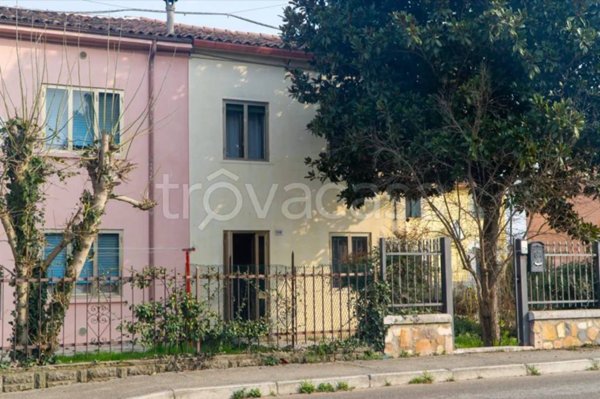 casa indipendente in vendita a Veronella in zona San Gregorio