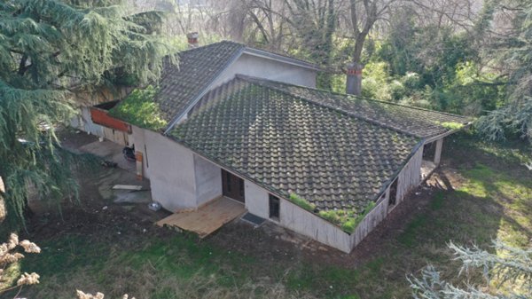 casa indipendente in vendita a Veronella in zona Oppi