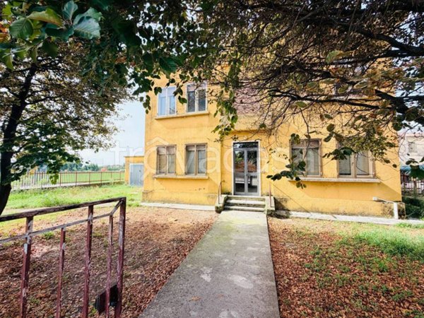 casa indipendente in vendita a Veronella in zona San Gregorio