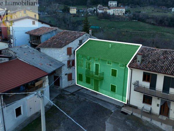 casa indipendente in vendita a Vestenanova in zona Castelvero