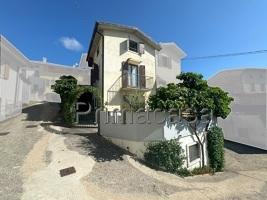 casa indipendente in vendita a Vestenanova in zona Castelvero