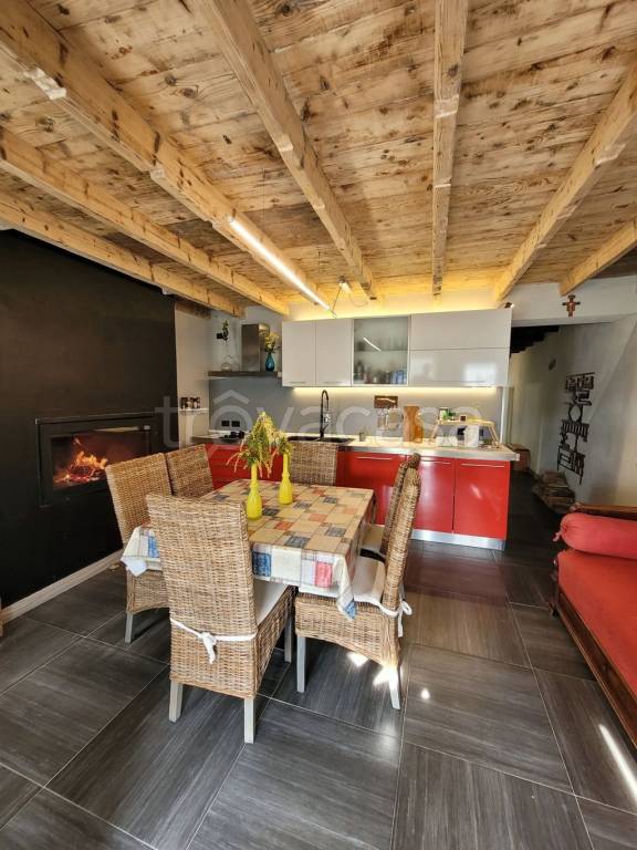 casa indipendente in vendita a Vestenanova in zona Vestenavecchia