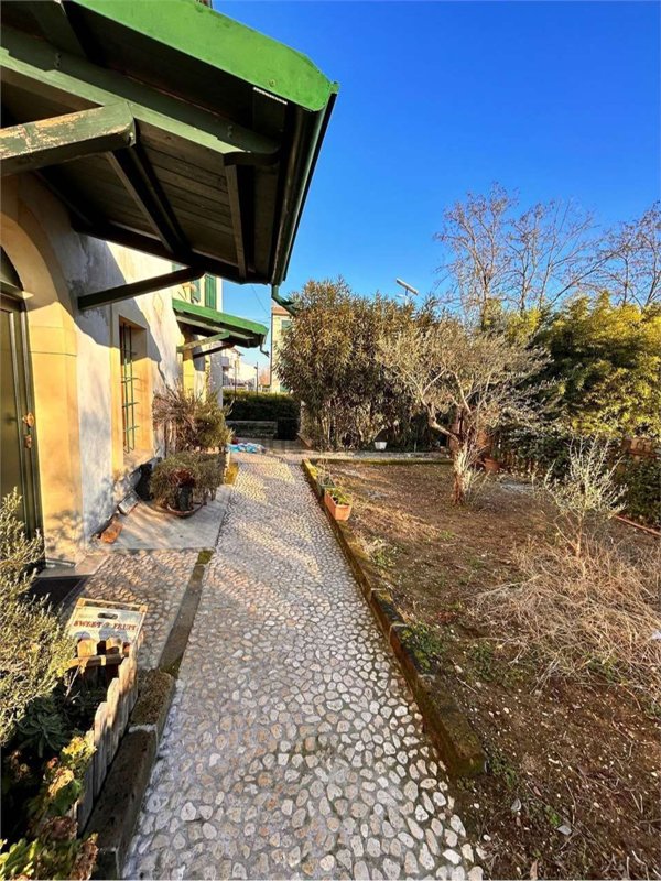 casa indipendente in vendita a Vigasio