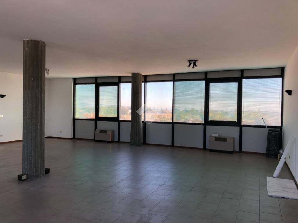 ufficio in vendita a Vigasio