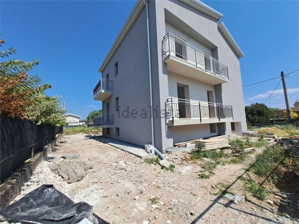 appartamento in vendita a Vigasio in zona Isolalta