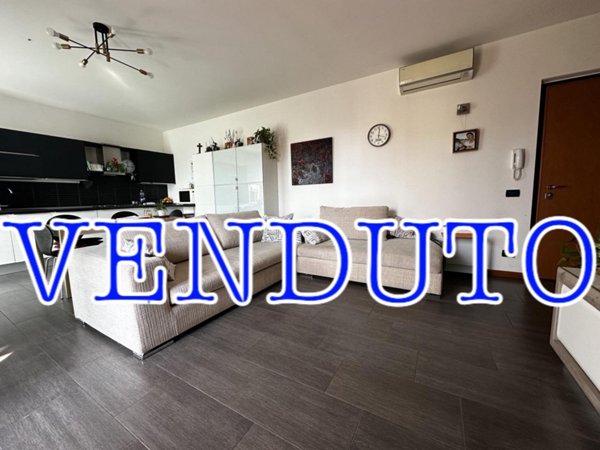 appartamento in vendita a Vigasio in zona Isolalta