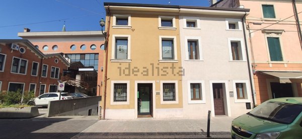 casa semindipendente in vendita a Vigasio