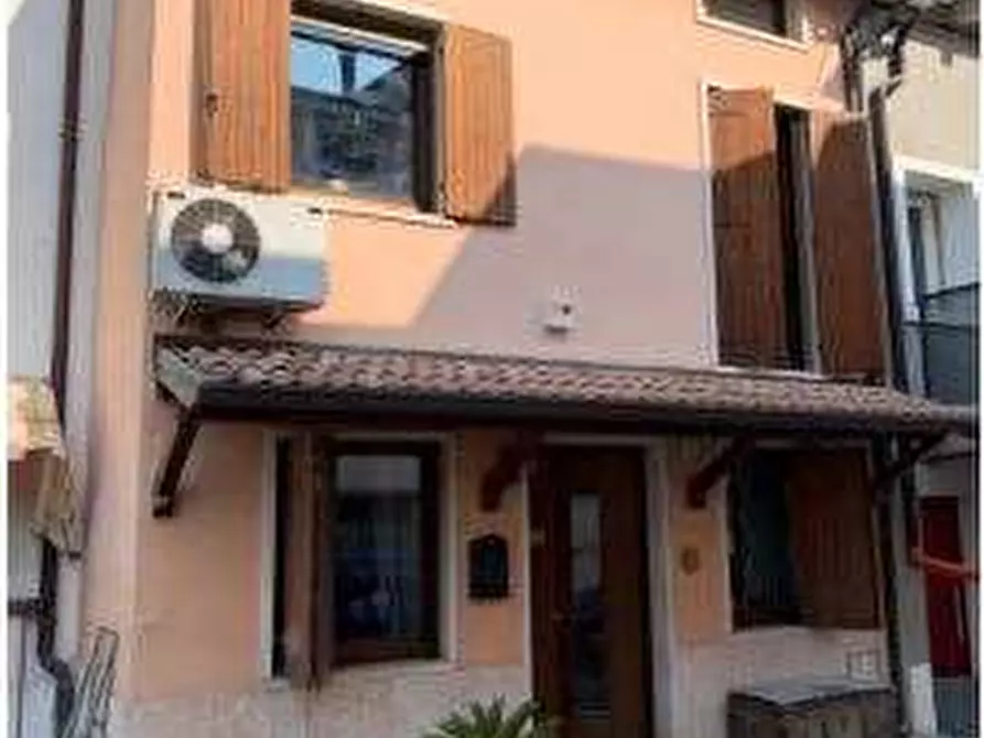 casa indipendente in vendita a Vigasio