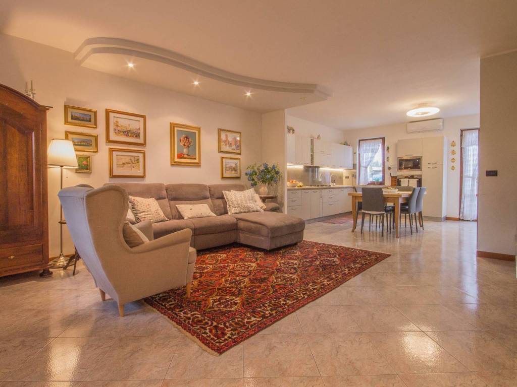 casa indipendente in vendita a Vigasio in zona Forette