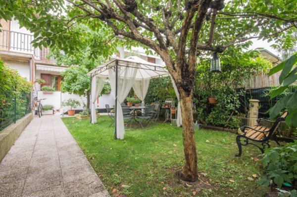 casa indipendente in vendita a Vigasio in zona Forette