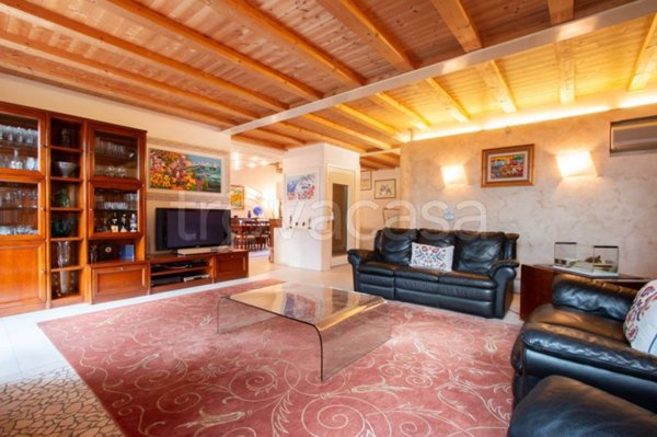 casa indipendente in vendita a Vigasio